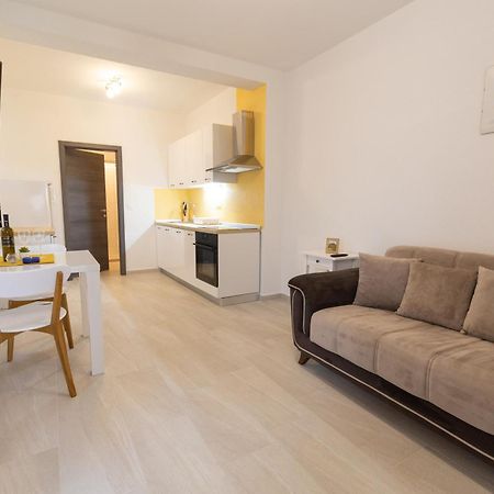 סנג' Apartments Luka מראה חיצוני תמונה