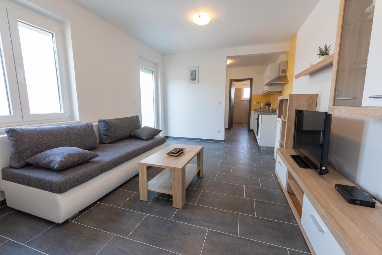 סנג' Apartments Luka מראה חיצוני תמונה