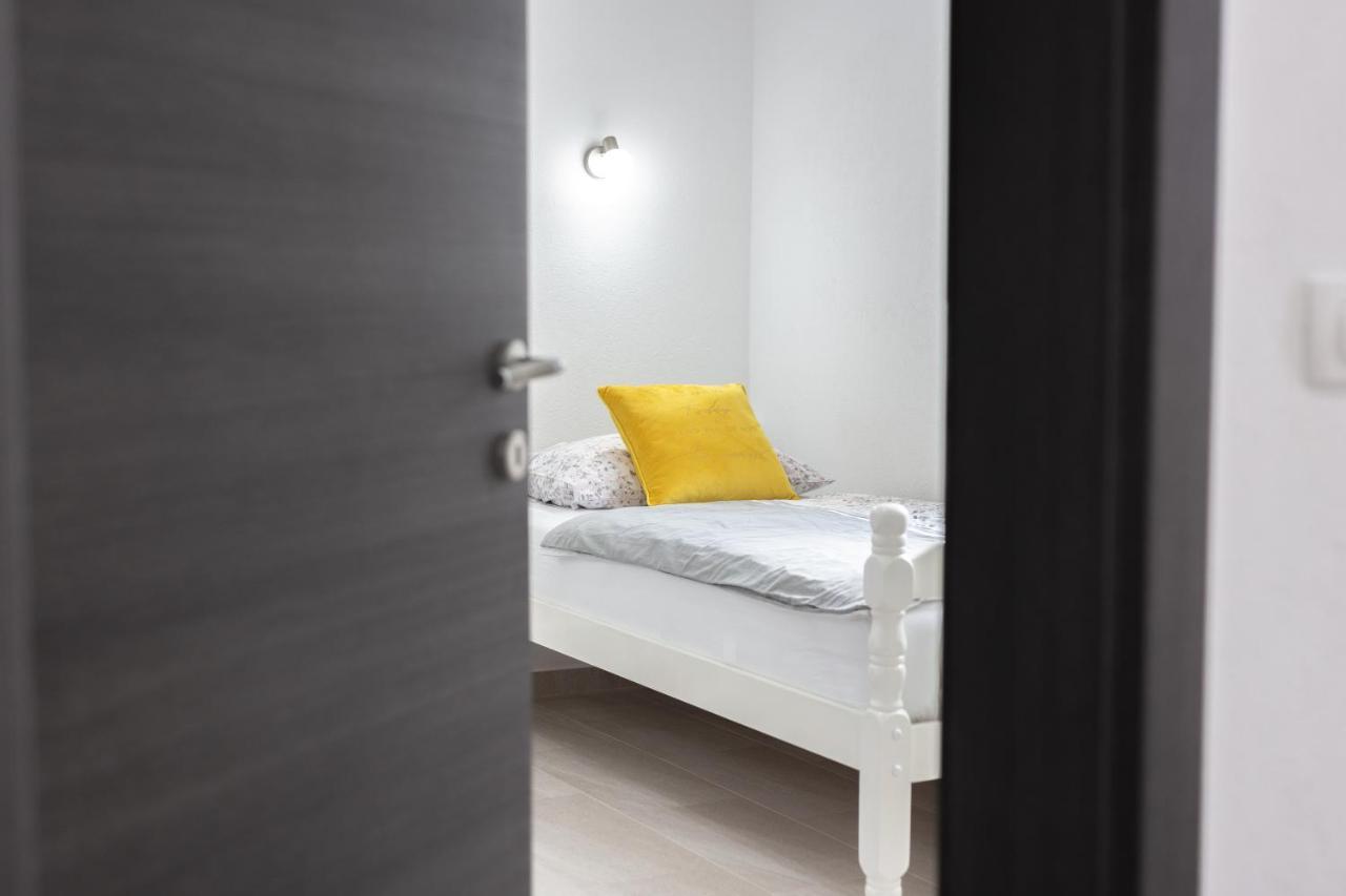 סנג' Apartments Luka מראה חיצוני תמונה