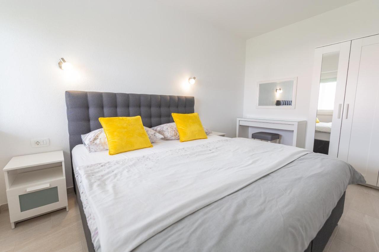 סנג' Apartments Luka מראה חיצוני תמונה
