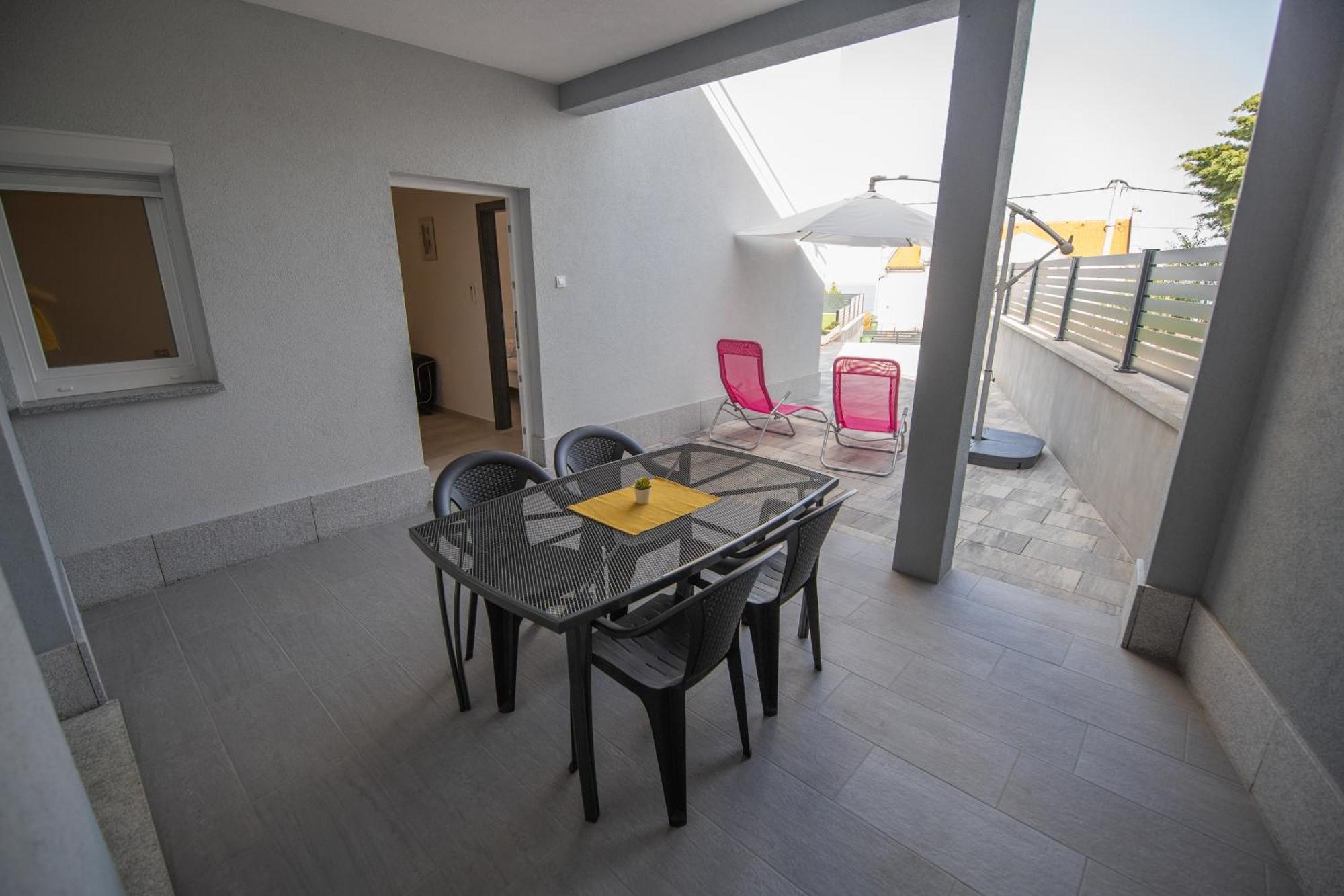 סנג' Apartments Luka מראה חיצוני תמונה